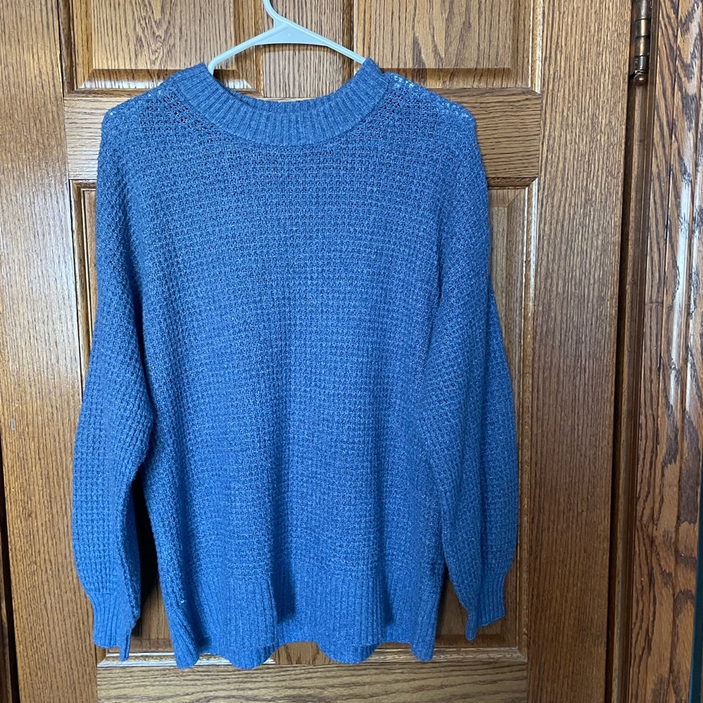 🦋3 for $10🦋 American Eagle Blue Sweater